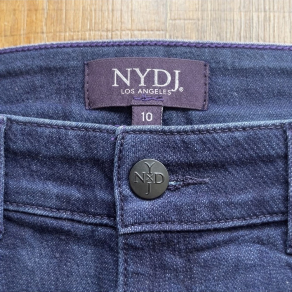 NYDJ Barbara Bootcut Jeans in cooper sz 10/30” inseam - Picture 6 of 9